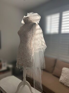 Boho Bridal Pearl Beaded Tiara Crown with Veil Romantic Wedding Head Piece